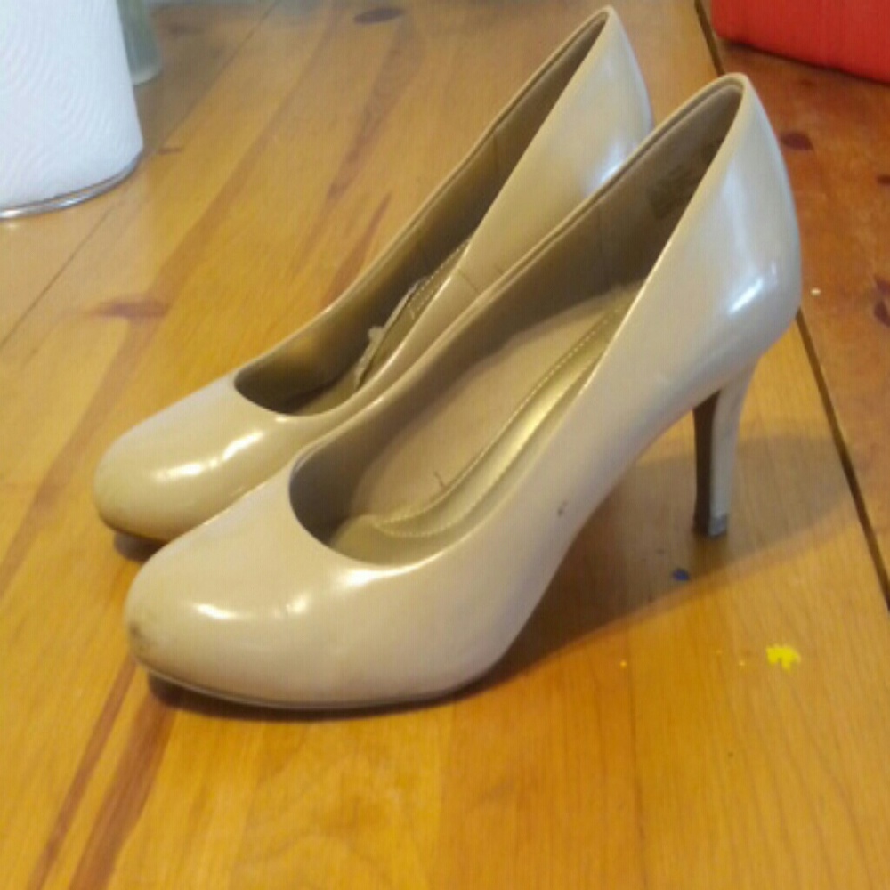Nude heels